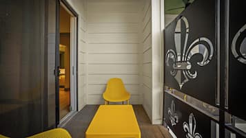 Suite, Mobility Accessible, Patio | Interior