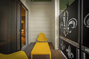 Suite, Mobility Accessible, Patio | Interior