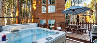 Gold King Lodge by Avantstay Hot Tub + Game Room + Fireplace Mins to Peak 9 + Historic Main Street