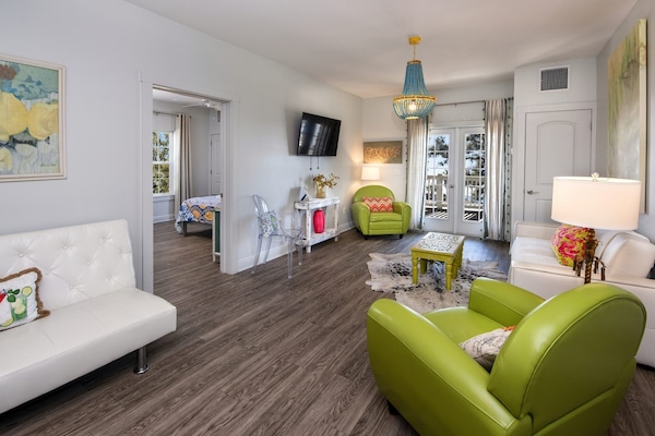 Suite, Balcony, Beach View | Wi-fi percuma