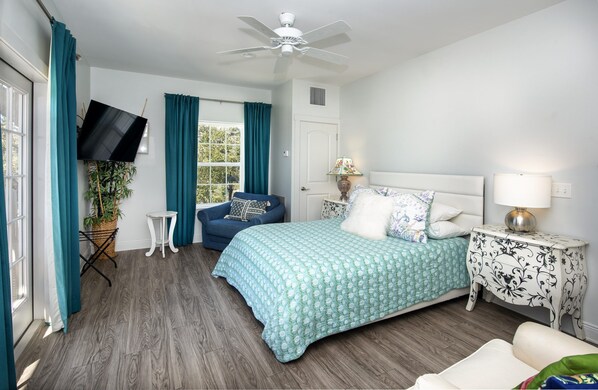 Room, 1 Queen Bed | Free WiFi - Hotel Pass Christian (Pass Christian)