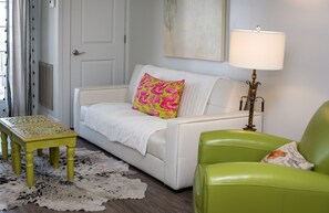 Suite, Balcony, Beach View | Living area - Hotel Pass Christian (Pass Christian)