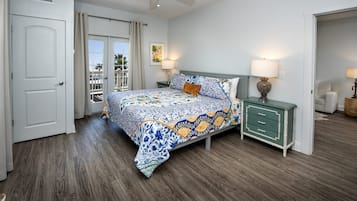 Suite, 1 King Bed, Balcony, Beach View