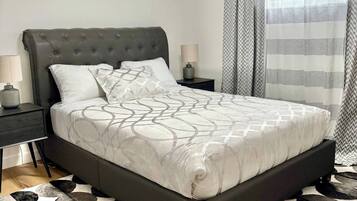 House, 1 Bedroom, Fireplace | 1 bedroom