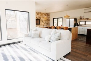 Living area - Sparrow House- Spacious Modern Lake Home, 2 Living Separate Areas (Garfield)