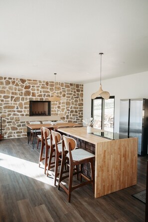 Dining - Sparrow House- Spacious Modern Lake Home, 2 Living Separate Areas (Garfield)