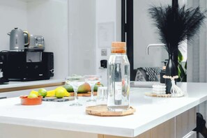 Interior - Unwind 2Bed with Garden, Sauna and Hot Tub (Greater London)