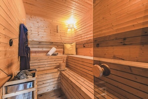 Sauna - Relax 2BDR with Sauna, Hot Tub and Cinema (Greater London)