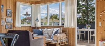 "The Good Life" in authentic holiday home charm