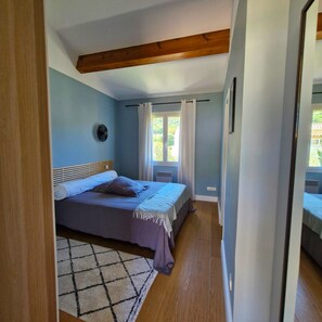 3 bedrooms, iron/ironing board, WiFi, bed sheets - Villa L’Ortu – Élégance et confort au cœur de la Balagne (Santa-Reparata-di-Balagna)