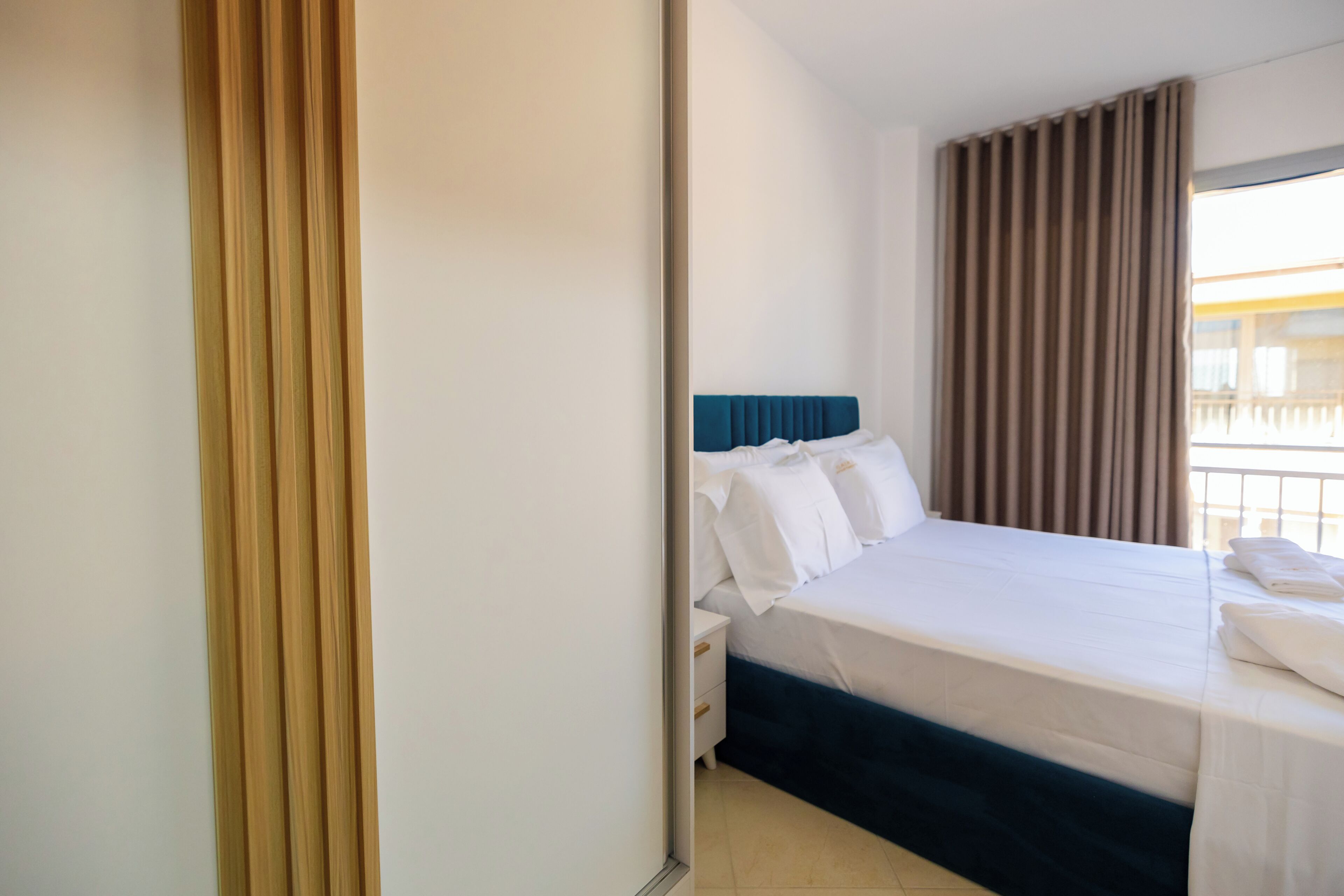 デラックス アパートメント 1 ベッドルーム バルコニー マウンテンビュー