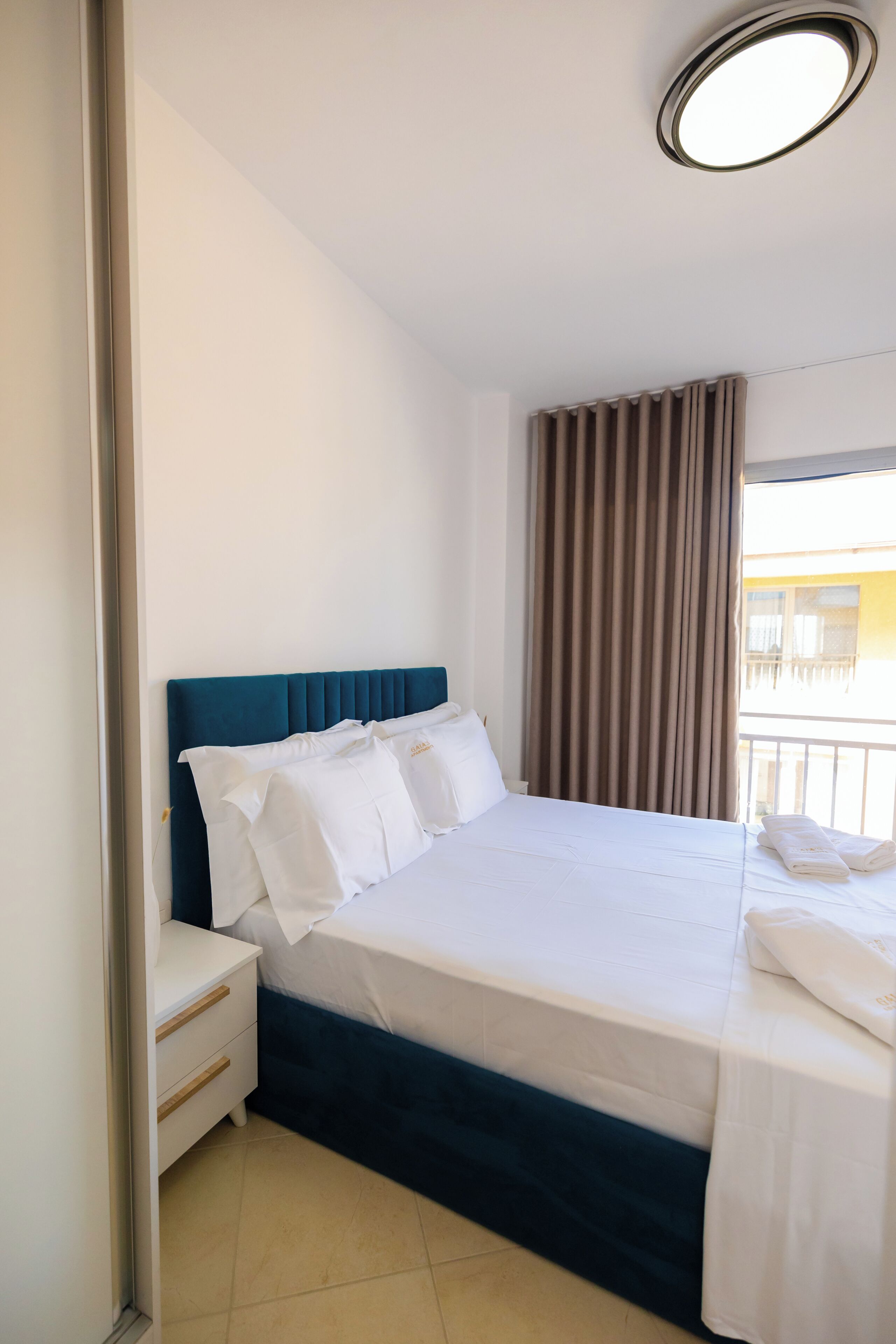 Deluxe Apartment, 1 Bedroom, Balcony, Mountain View