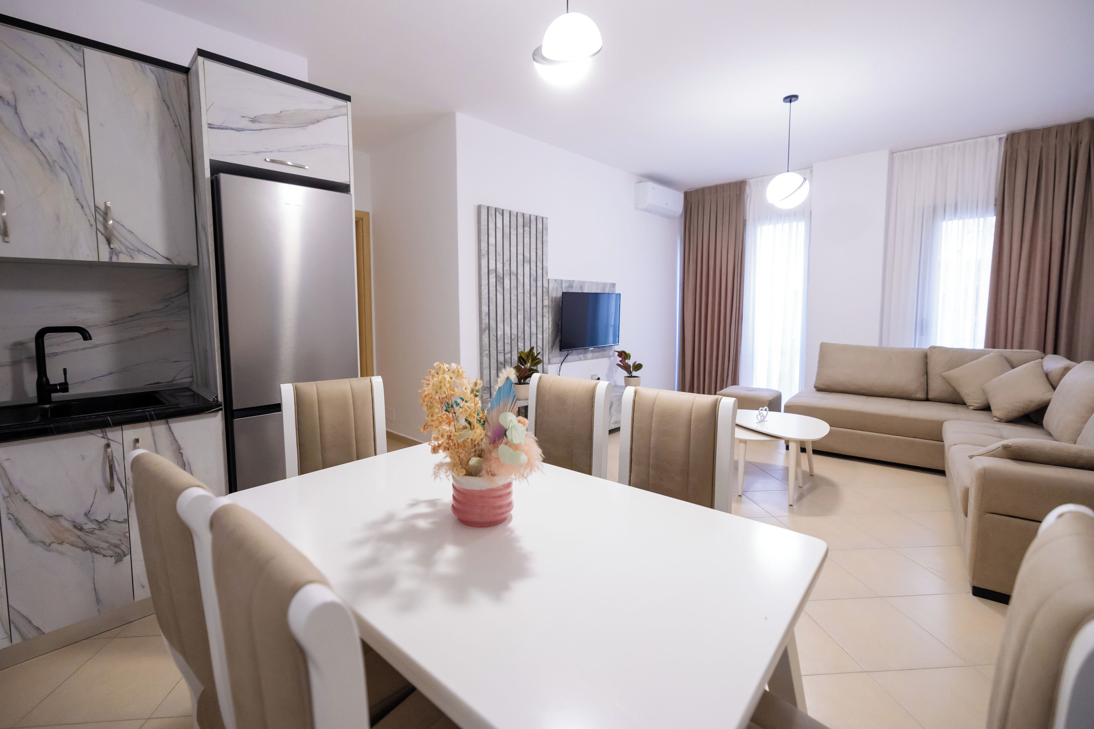 Deluxe Apartment, Balcony, Mountain View | Interior