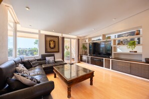Interior - Med Bliss Villa by Fidalsa (San Vicente del Raspeig)