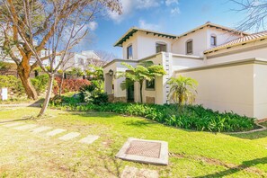 House, 3 Bedrooms, Smoking, Patio | Exterior - 3 bed Cluster Home in Sandton (Johannesburg)