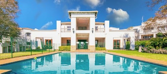 3 bed Cluster Home in Sandton