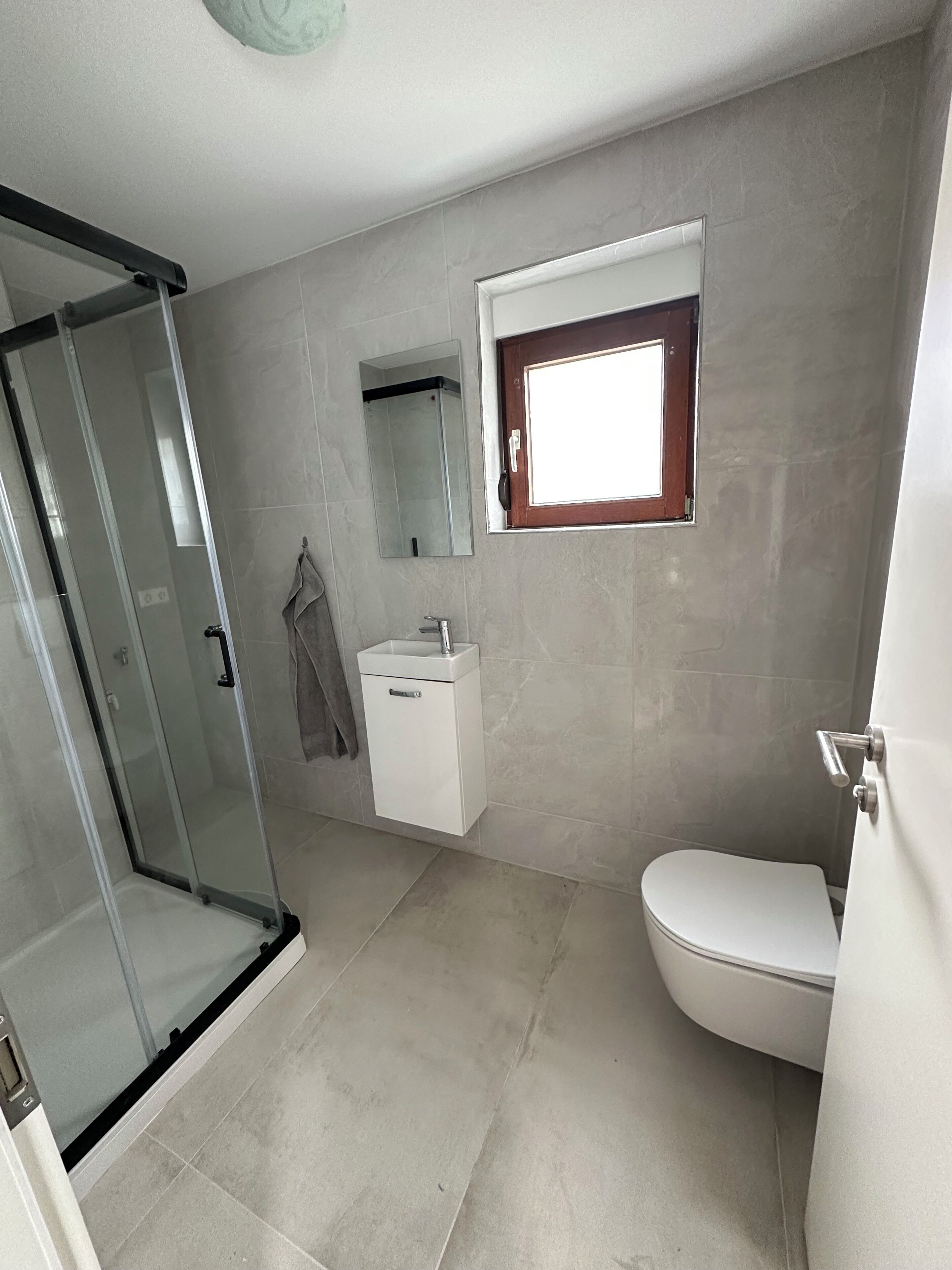 Dusche, Handtücher, Seife, Shampoo