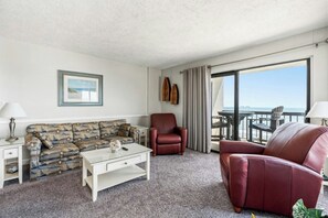 Smart TV, fireplace - Oceanfront Corner Unit-Crescent Towers I 804-Pool (North Myrtle Beach)