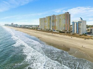On the beach - Oceanfront Corner Unit-Crescent Towers I 804-Pool (North Myrtle Beach)
