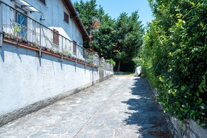 Property grounds - Romantic Hideaway in Bellagio (Bellagio)