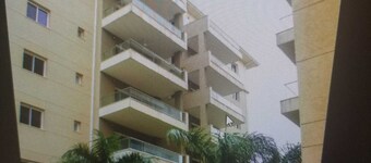 Escape to Eden heights,a 2 bedroom Apt with Gym access near the West Hills Mall.