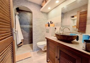 Hair dryer, towels - Coeur de Marina, Anse Marcel Beach within Walking Distance,  full AC (Anse Marcel)