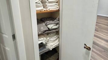 House, 3 Bedrooms | Interior