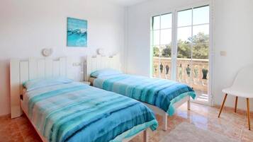 4 slaapkamers, reisbedje, gratis wifi