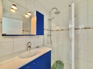 Bathroom - CAP D'AGDE - Plage Rochelongue // Réf 0262 (CAP D'AGDE)