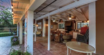 Vaquero Suite • Historic Desert Retreat w/ Pool at Hacienda Monarca