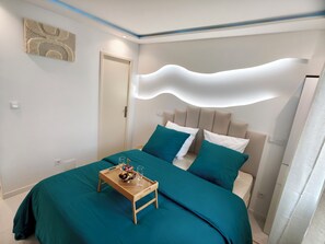 1 habitación, tabla de planchar con plancha, wifi gratis y ropa de cama 