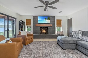 Living area - Lakefront Retreat; HUGE Screen Porch; Fully Renovated in 2026; Cooking Porch (Homer)