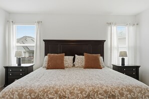 5 Schlafzimmer, Bügeleisen/Bügelbrett, kostenloses WLAN, Bettwäsche