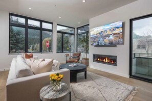 Interior - Resort-Style Luxury 4BR Condo in Downtown Ketchum (Ketchum)