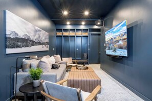 Interior - Resort-Style Luxury 4BR Condo in Downtown Ketchum (Ketchum)