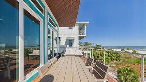 Outdoor dining - Pink Sands 1492-Gulf Front Pool-Sleeps 20 (Port Saint Joe)