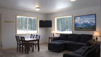 Cabin, Mountain View | Living area