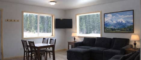 Cabin, Mountain View | Living area