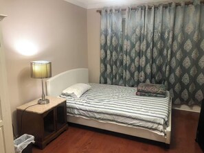 1 bedroom, WiFi, bed sheets