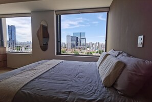 1 bedroom, iron/ironing board, WiFi, bed sheets - Executive Study, Level 11. Incredible view. (Guadalajara)