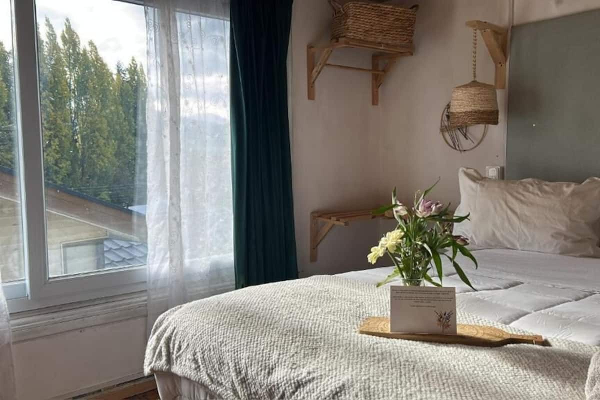 Basic Double Room, Garden View | WiFi (free)