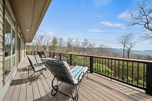 Terrace/patio - Panoramic Blue Ridge Views | Expansive Deck, Fireplace, One-Level Living (Blowing Rock)