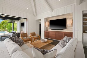 Smart TV - Hale Ailani by Alekona Kauai: 4BR Poipu Luxury Home, AC, Pool, Spa (Koloa)
