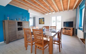 Dining - Maison à 100m de la plage (Bretteville-sur-Ay)