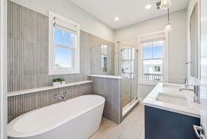 Shower, hair dryer - Community Pool, Near Beach Access - Seagrove Beach 30A (Seagrove Beach)
