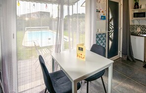 Dining - Amazing home in Taillades with outdoor swimming pool (Taillades)