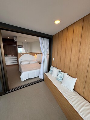 1 bedroom, iron/ironing board, free WiFi, bed sheets - Studio with the best view of Salvador. (Salvador)