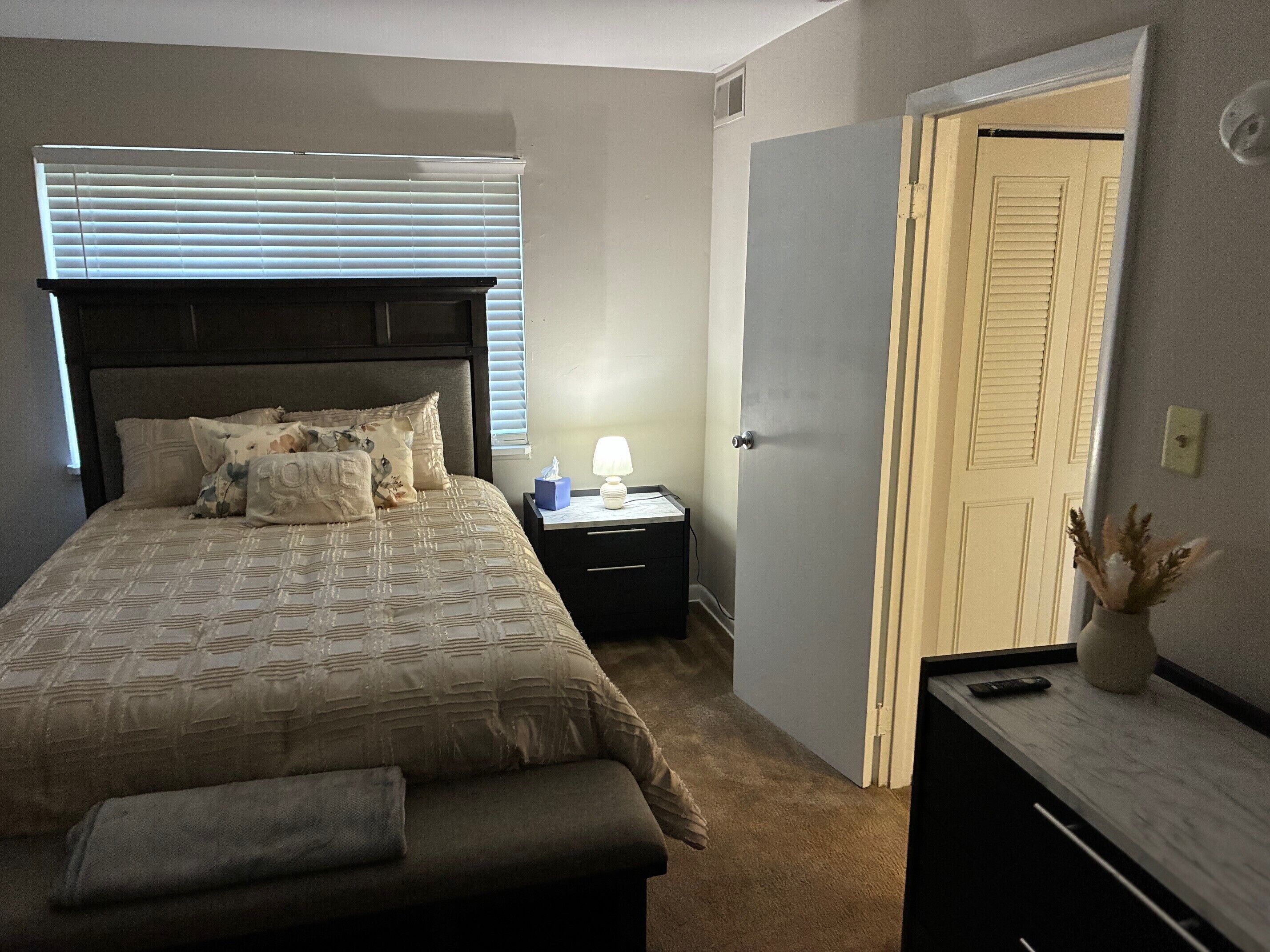 1 bedroom, iron/ironing board, Internet, bed sheets