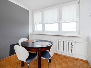 Dining - Kasprzaka Harmony Apartment (Łódź)