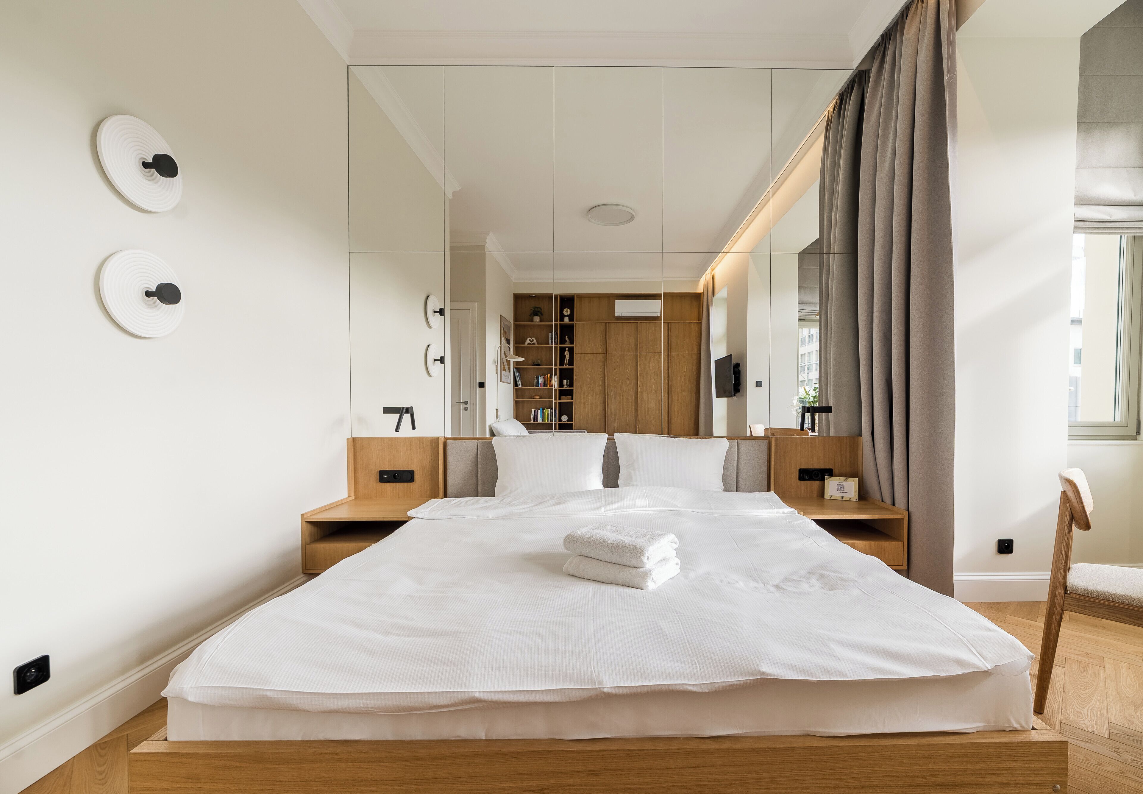 1 habitación, tabla de planchar con plancha, wifi y ropa de cama 